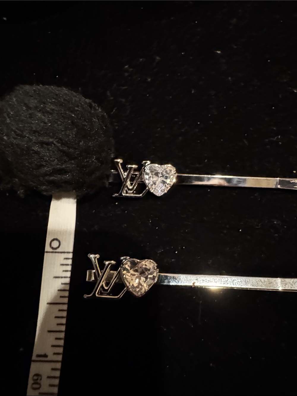 LV Fashion Silver & Bling Heart Hair Pin - Picture 6 of 6